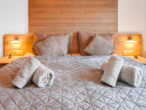 Falk Homes, Home 1 - Luxus City Apartment, ideal für Geschäftsreisende & Familien - 70qm mit Balkon, Arbeitsplatz & Parkplatz im Zentrum Nürnbergs, nahe Messe